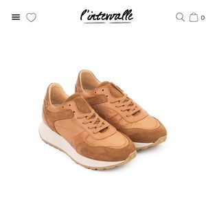L’intervalle brand new camel suede sneaker